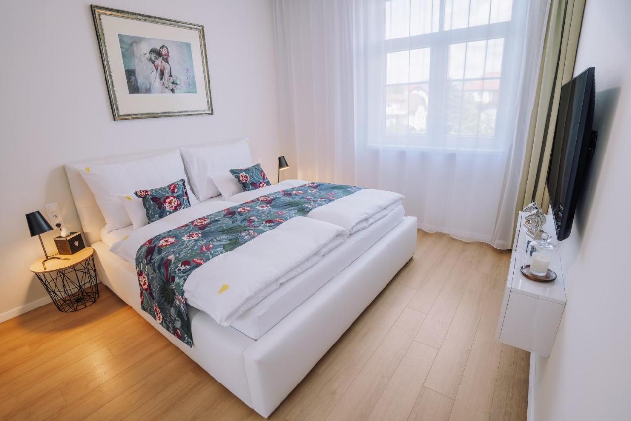 Rezidencia Opera Appartement Turčianske Teplice Buitenkant foto